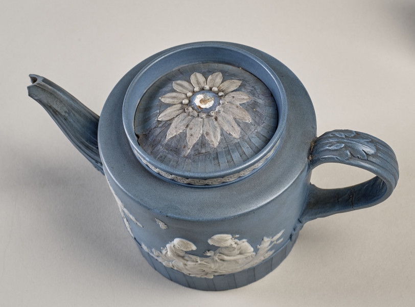 Vintage Arthur Wood Teapot, Black and Gold Teapot, 1954's Tea Pot