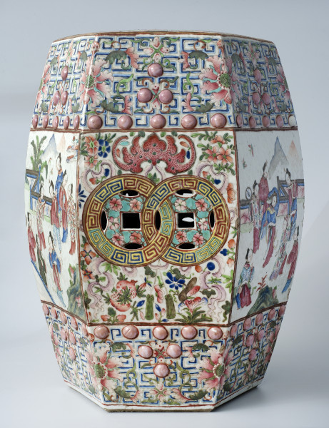 ujęcie całości od strony pierwszej