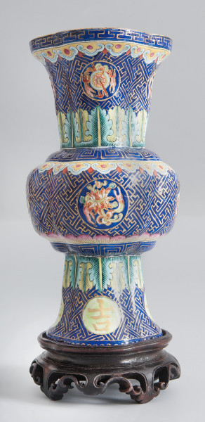 ujęcie całości od strony pierwszej (z przodu)