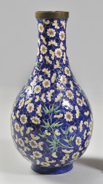 ujęcie całości z boku