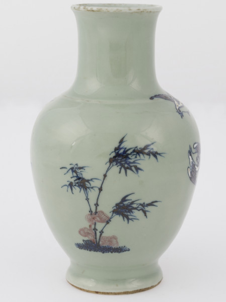 zbliżenie na dekorację - błękitne krzewy