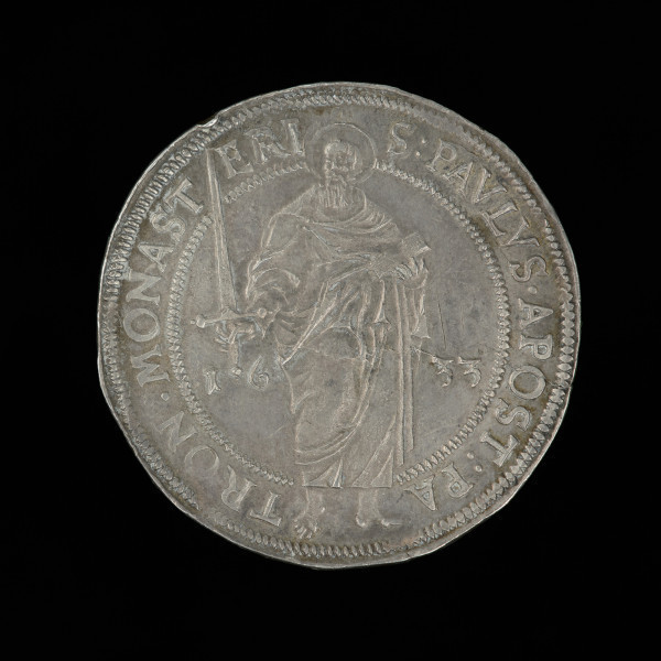 talar - Ujęcie rewersu. Na rewersie monety postać świętego Pawła z mieczem w prawej dłoni na wprost dzielącą datę 16 - 33 i napis w otoku.