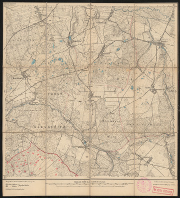 drukowana mapa 449 Damerow II - Ujęcie z przodu; Mapę 449 Damerow II opracowano w 1889, a dodrukowano w 1919 roku. Obejmuje obszar w pobliżu miejscowości Damerow, Kreis Schlawe, Reg. Bez. Köslin, Prov. Pommern, dziś Dąbrowa, pow. koszaliński, woj. zachodniopomorskie, Polska. Jest jednym z dwóch zachowanych egzemplarzy arkusza przedwojennej mapy topograficznej oznaczonego godłem 449, zawierającym dane o lokalizacji obiektów i ich nazw w zasobie archiwalnym Flurnamen Sammlung. Na drukowanej mapie ręcznie naniesiono warstwę z numeracją obiektów fizjograficznych odnoszących się do miejscowości: Vangerow, dziś Węgorzewo Koszalińskie.