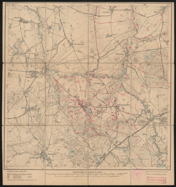 drukowana mapa 689 Kölpin II - Ujęcie z przodu; Mapę 689 Kölpin II opracowano i wydano w 1889, a dodrukowano w 1924 roku. Obejmuje obszar w pobliżu miejscowości Kölpin, Kreis Greifenberg, Reg. Bez. Stettin, Prov. Pommern, dziś Kiełpino, pow. gryficki, woj. zachodniopomorskie, Polska. Jest jedynym zachowanym egzemplarzem arkusza przedwojennej mapy topograficznej oznaczonego godłem 689, zawierającym dane o lokalizacji obiektów i ich nazw w zasobie archiwalnym Flurnamen Sammlung. Na drukowanej mapie ręcznie naniesiono warstwę z numeracją obiektów fizjograficznych odnoszących się do miejscowości: Jarchow, dziś Jarkowo; Gervin, dziś Gorawino; Sternin, dziś Starnin; Kölpin; Grandhof, dziś Bębnikąt; Schmuckenthin, dziś Smokęcino.