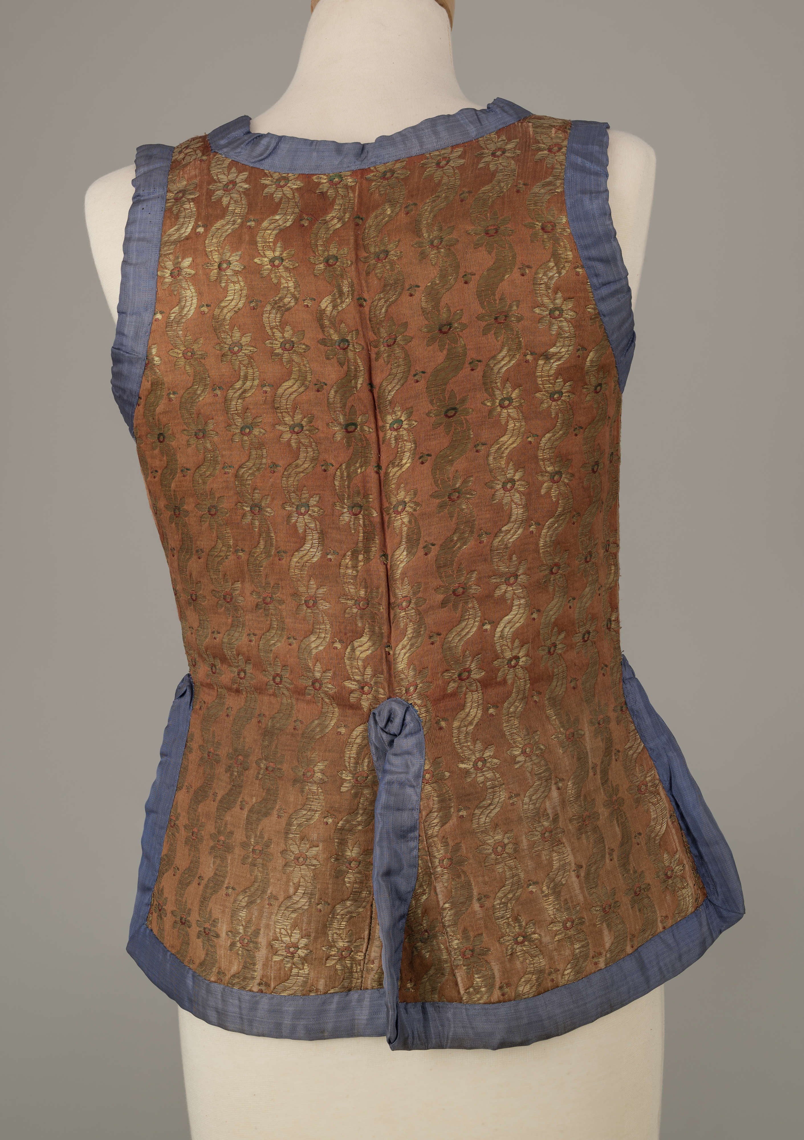 Corset E/793/ML – In museums