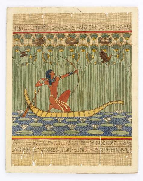 Ilustracja przedstawia mężczyznę polującego na ptaka. Mężczyzna płynie łodzią trzcinową i celuje z łuku w kierunku lecącego ptaka. W tle gęsta trzcina papirusowa. 