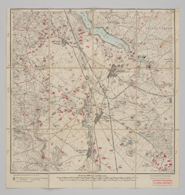 drukowana mapa 1158 Virchow I - Ujęcie z przodu; Mapę 1158 Virchow I opracowano i wydano w 1876, a dodrukowano w 1919 roku. Obejmuje obszar w pobliżu miejscowości Virchow, Kreis Dramburg, Reg. Bez. Stettin, Prov. Pommern, dziś Wierzchowo, pow. drawski, woj. zachodniopomorskie, Polska. Na drukowanej mapie ręcznie naniesiono warstwę z numeracją obiektów fizjograficznych odnoszących się do miejscowości: Wutzig, dziś Osiek; Virchow, dziś Wierzchowo; Kl. Sabin, dziś Żabinek; Gr. Sabin, dziś Żabin; Schönfeld, dziś Żeńsko; Neuhof, dziś Będlino; Neu-Laatzig, dziś Nowe Laski; Stöwen, dziś Stawno; Güntershagen, dziś Lubieszewo; Birkholz dziś Kosobudy.