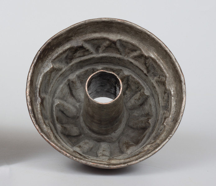 ujęcie 3/4 z dołu (na wnętrze)