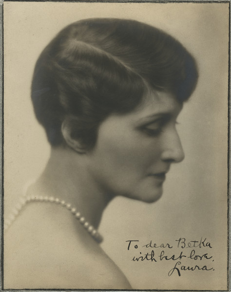 Fotografia kobieca dedykowana Elżbiecie Potockiej. (