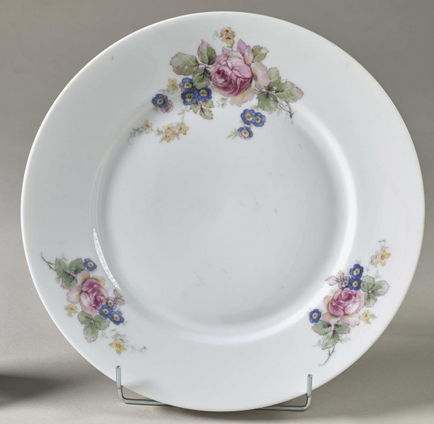 Talerz płytki, widok od przodu, zdjęcie do kart