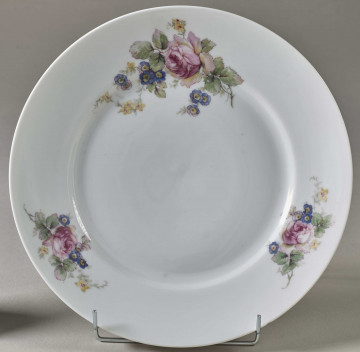 Talerz płytki, widok od przodu, zdjęcie do kart